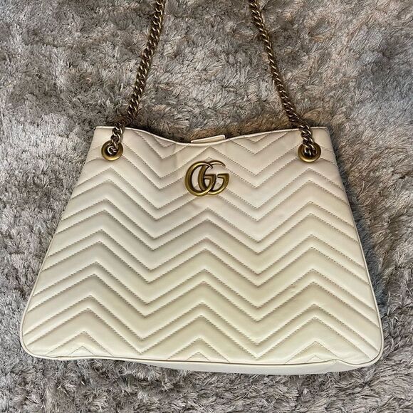 Gucci Marmont Chevron Large Leather Chain Strap Tote Bag in Natural White Ivory - Picture 15 of 17